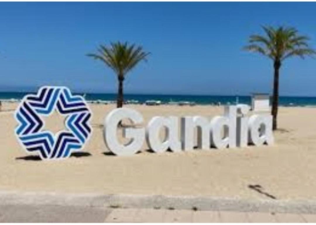 Estudio Recien Reformado Muy Cerca Del Mar Playa de Gandia Екстериор снимка